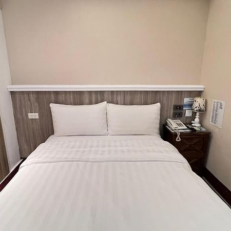 Migo Hotel Taichung Buitenkant foto