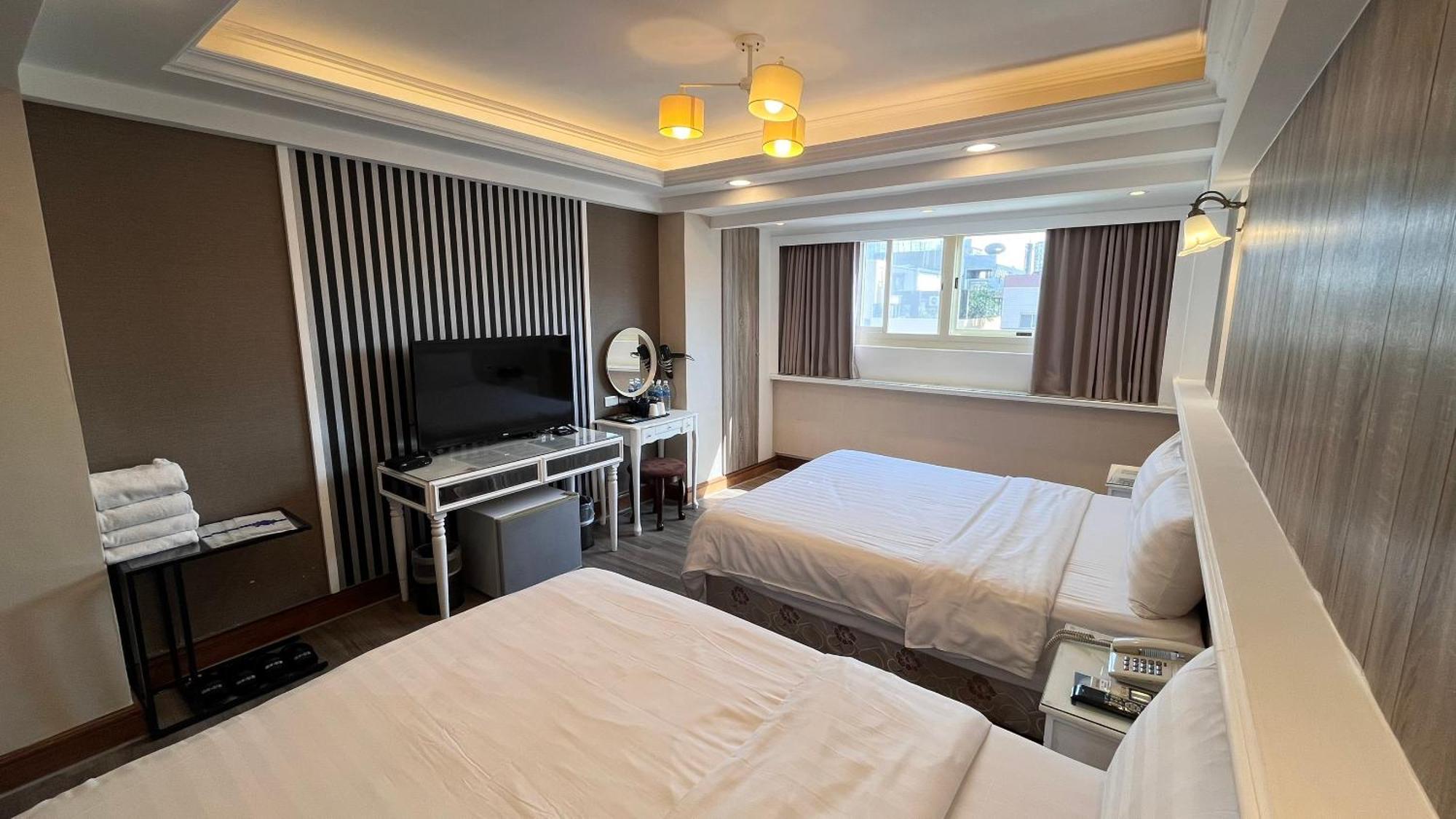 Migo Hotel Taichung Buitenkant foto